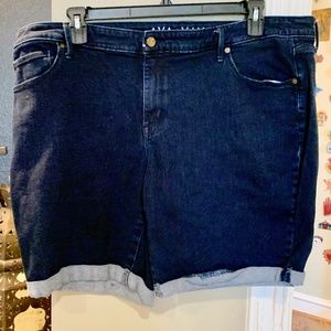 Ava & Viv Dark Wash Denim Bermuda Shorts 22W
